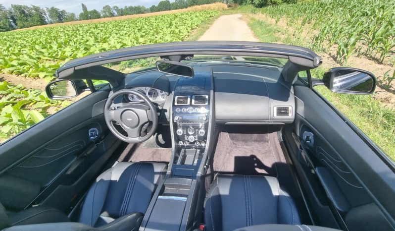 
								Aston Martin Vantage S Roadster full									