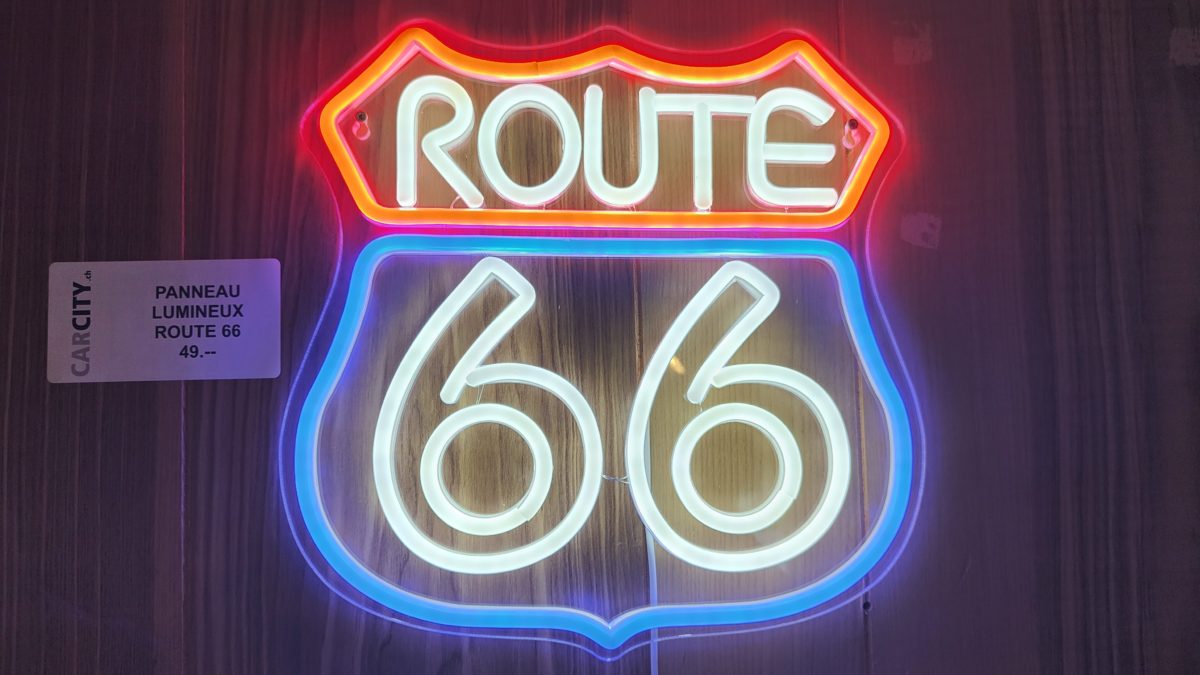 Enseigne lumineuse ROUTE 66