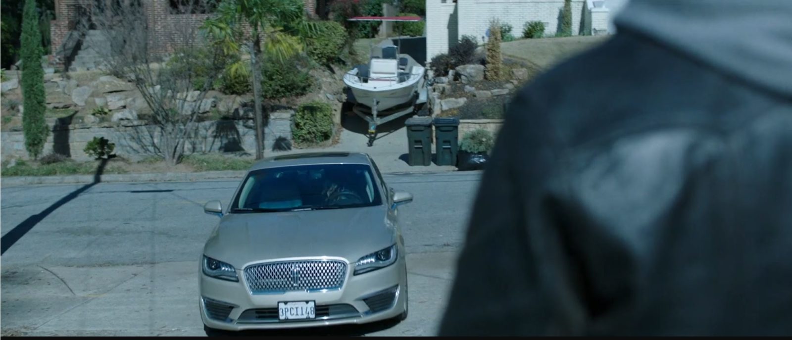 DEN OF THIEVES Debbie Lincoln MKZ License Plate Movie Prop – Image 2