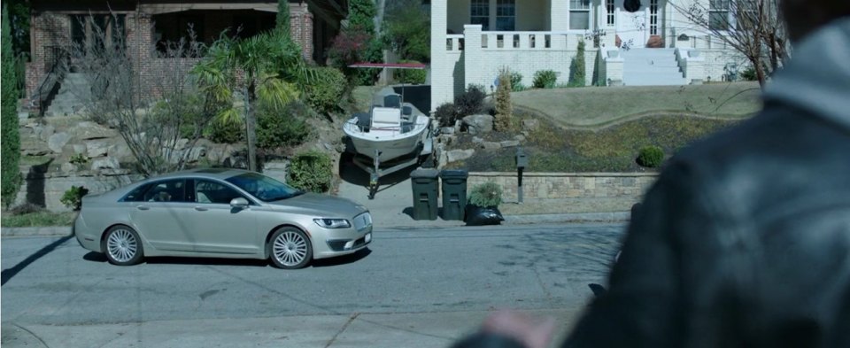 DEN OF THIEVES Debbie Lincoln MKZ License Plate Movie Prop – Image 5