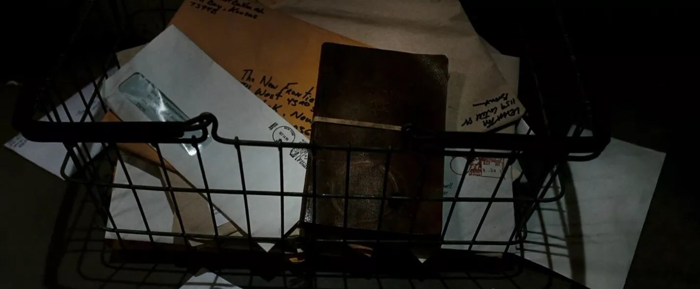 WATCHMEN New Frontiersman Letter Original Prop – Image 2
