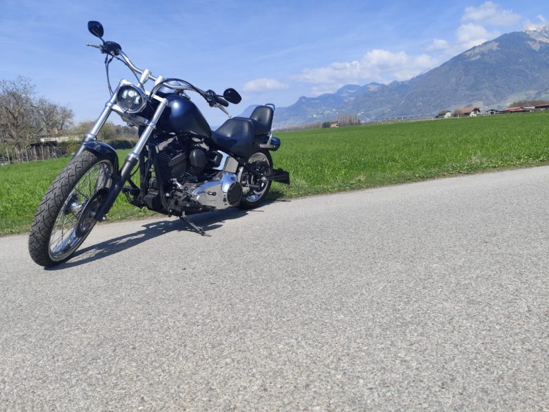 Occasion Chopper Harley Davidson Softail 23200 2006 52 1584 Essence Manuelle