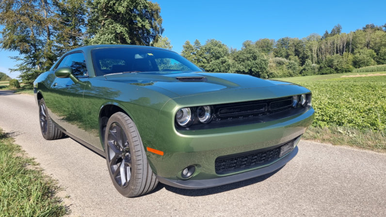 Dodge Challenger 3.6 SXT RWD