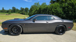 Dodge Challenger 6.4 SRT8