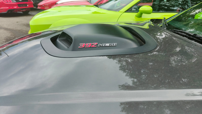 Dodge Challenger 6.4 SRT8