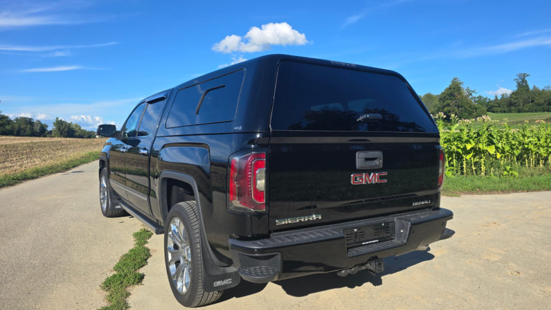 2017  GMC Sierra DENALI 6.2 V8