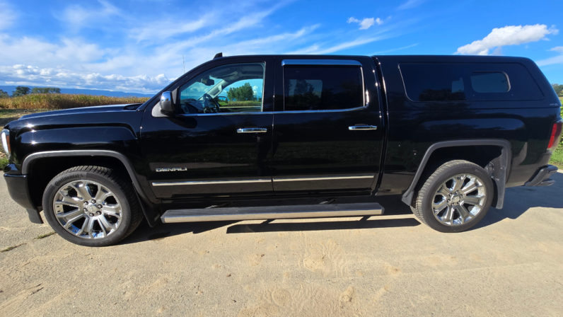 2017  GMC Sierra DENALI 6.2 V8