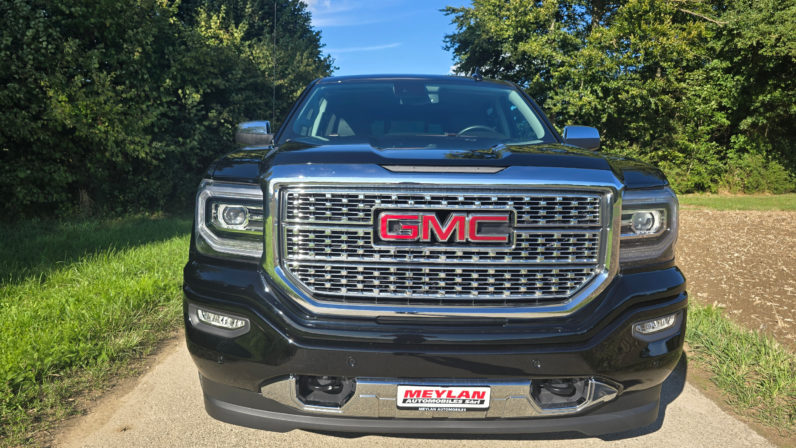 2017  GMC Sierra DENALI 6.2 V8