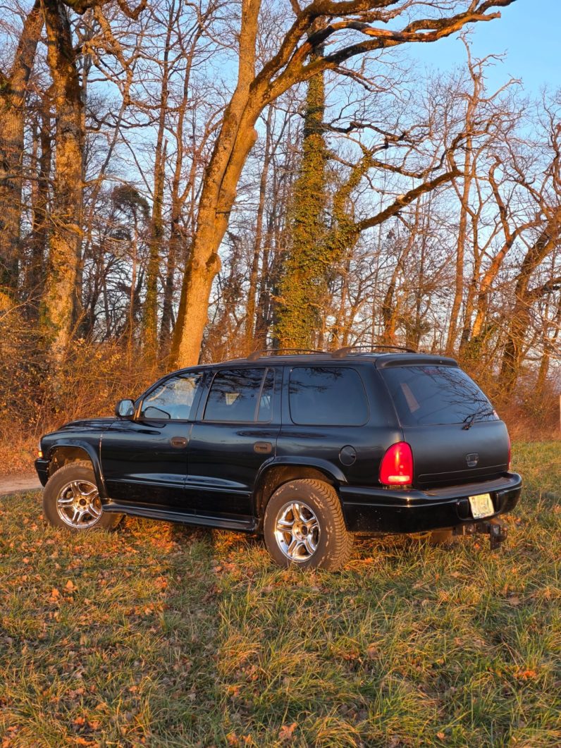 Dodge Durango 2003 195000 5896 250 Automatique Occasion Essence SUV/Tout-Terrain